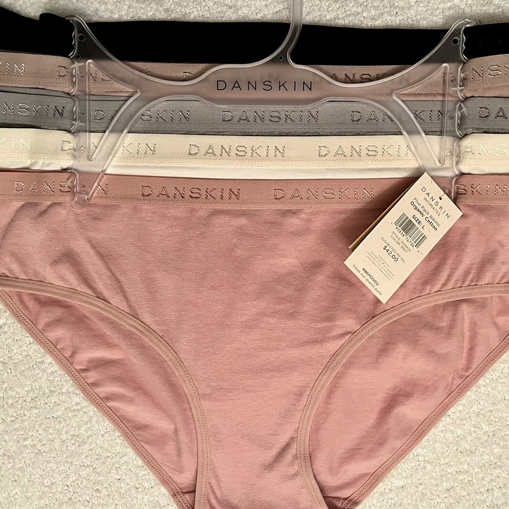 Danskin underwear set of 5